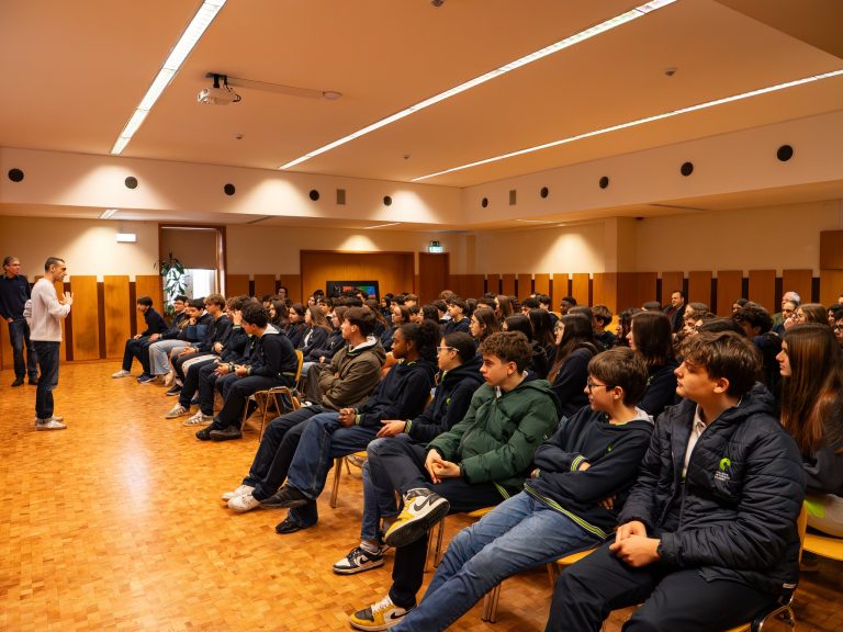 644216745_1555538046579629_3607450095868586556_n