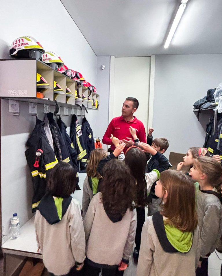 654300585_1570721941727906_568858785189994555_n